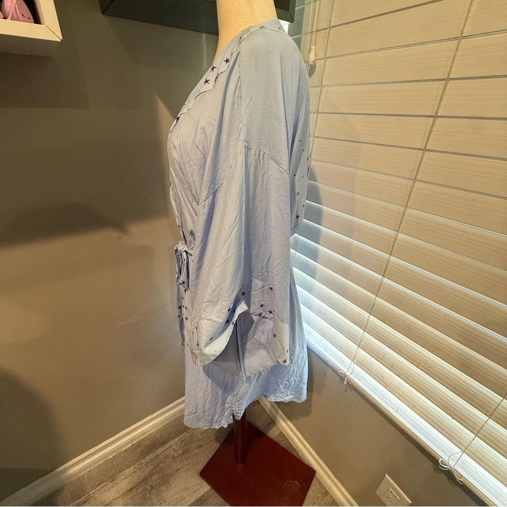 Karmic Witch Women's Light Blue Star-Patterned Robe - Picture 3 of 8